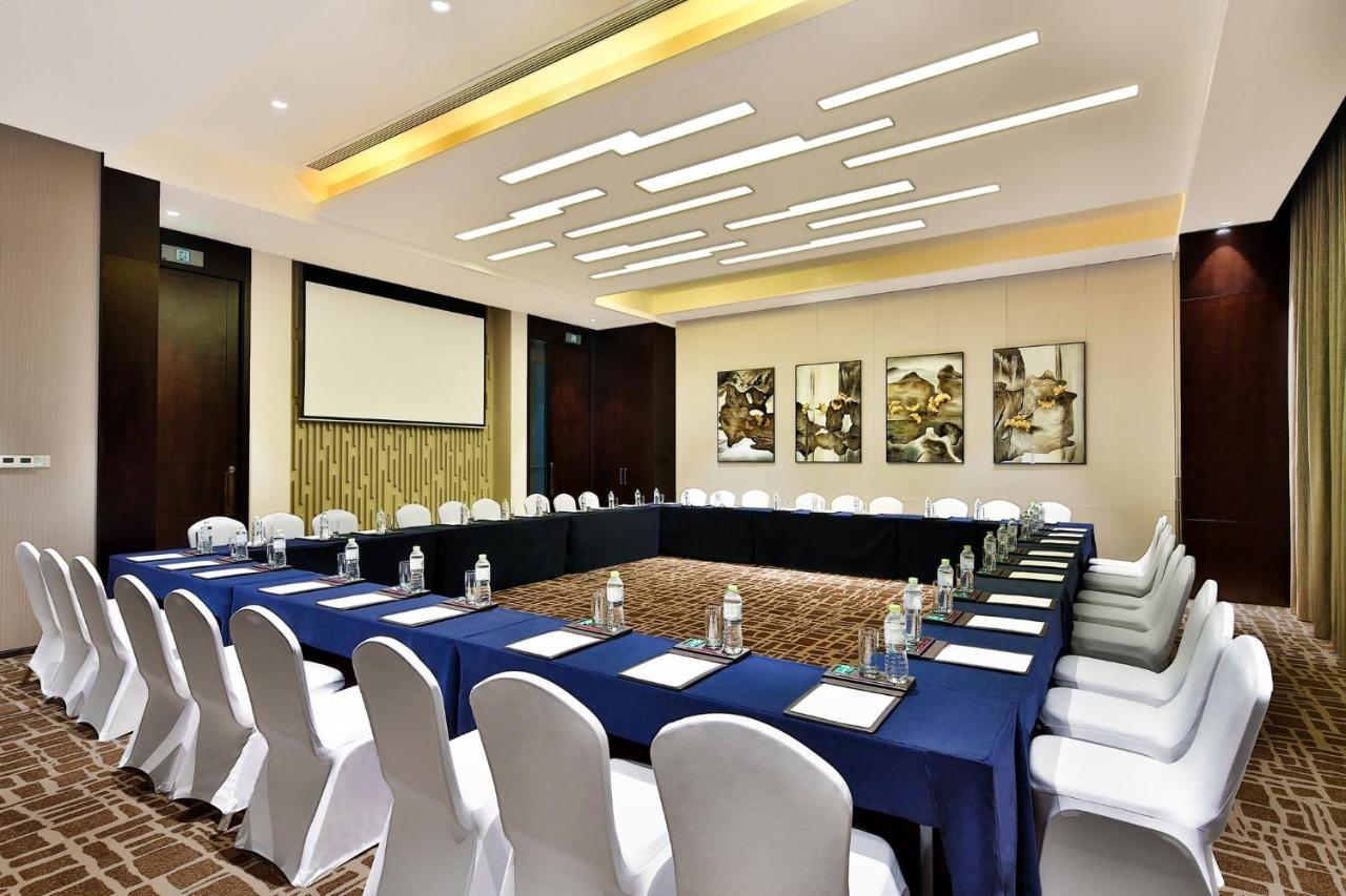 Crowne Plaza Chengdu Wenjiang By Ihg Hotel Exterior photo